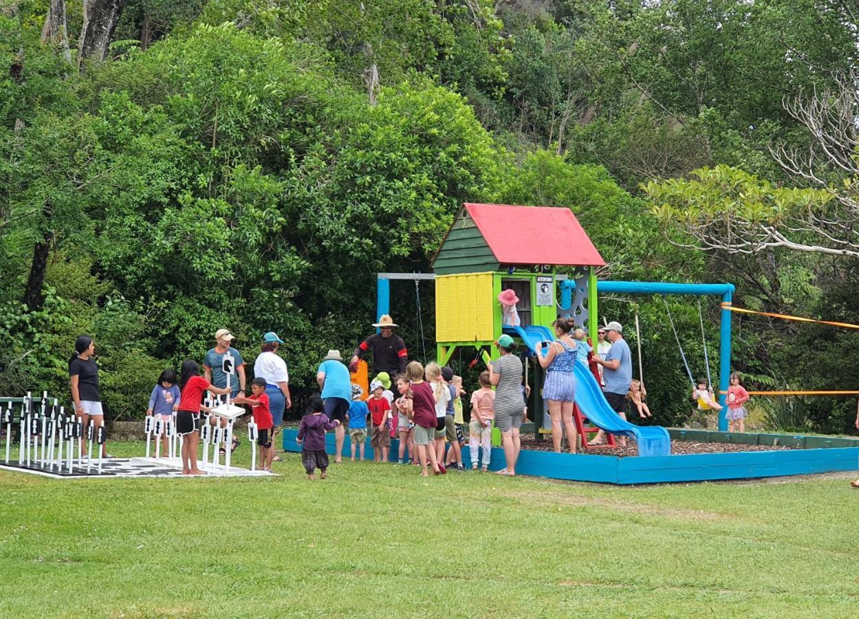 Golden Bay Holiday Park Onekaka Kültér fotó